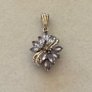 India 925 Sterling Silver Light Purple Tanzanite Floral Cluster Necklace Pendant
